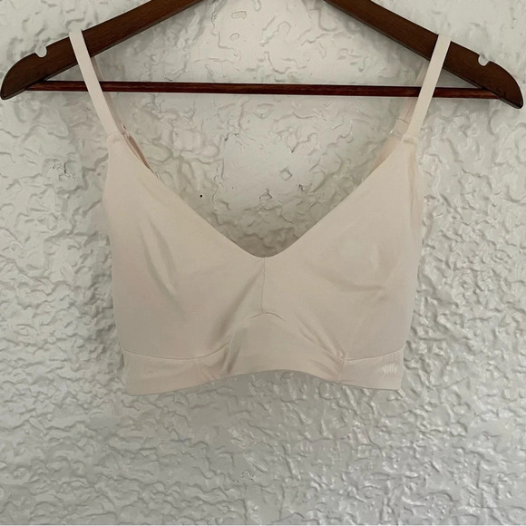 Women’s Yitty Smoothed Reality Plunge Bra Size Medium in On My Ivories - Picture 2 of 11